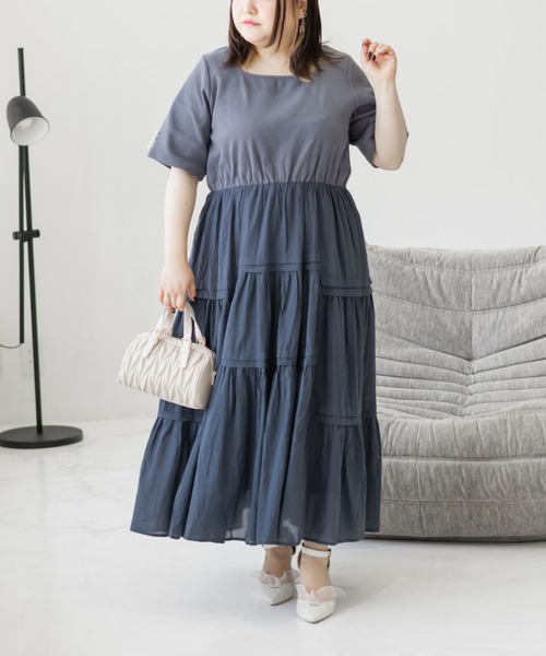 CLETTE(クレット)の「タックティアードドッキングワンピース(ワンピース・レディース・ブルー/ブラック/サンドグレー・4L/3L/LL)」の20枚目の写真