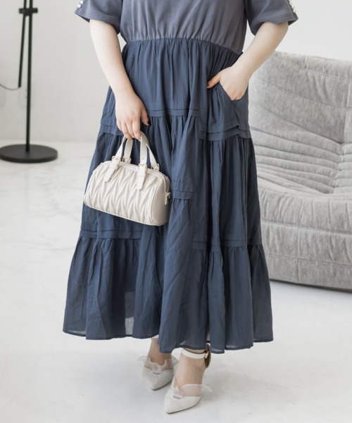 CLETTE(クレット)の「タックティアードドッキングワンピース(ワンピース・レディース・ブルー/ブラック/サンドグレー・4L/3L/LL)」の18枚目の写真