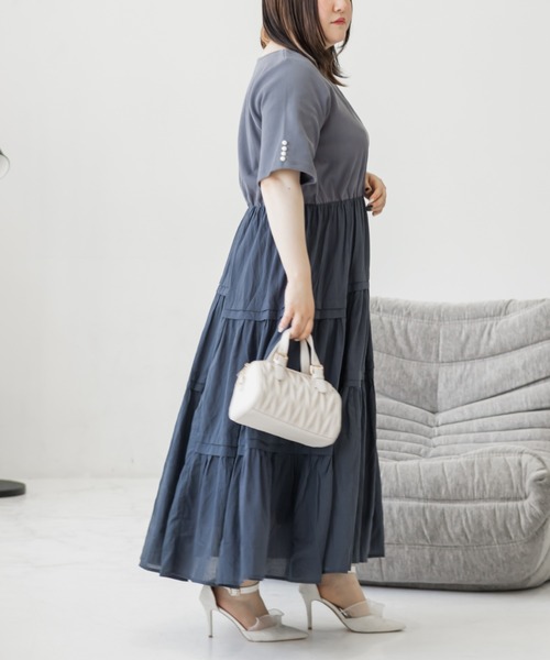 CLETTE(クレット)の「タックティアードドッキングワンピース(ワンピース・レディース・ブルー/ブラック/サンドグレー・4L/3L/LL)」の17枚目の写真