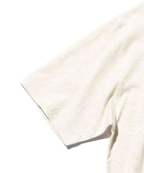 BEAMS PLUS（ビームスプラス）の「Pocket Tee Colored Grandrelle（Tシャツ/カットソー・メンズ・グリーン/シルバー/ナチュラル/サックスブルー/イエロー・XX-LARGE/X-LARGE/MEDIUM/SMALL/LARGE）」の10枚目の写真