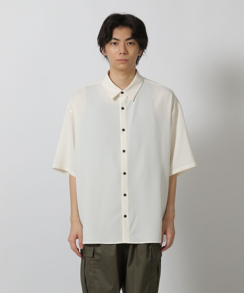 LAKOLE（ラコレ）の「イージークリーン半袖シャツ / 578553（シャツ/ブラウス・メンズ・ホワイト/グリーン/チャコールグレー・MEDIUM/LARGE）」の13枚目の写真