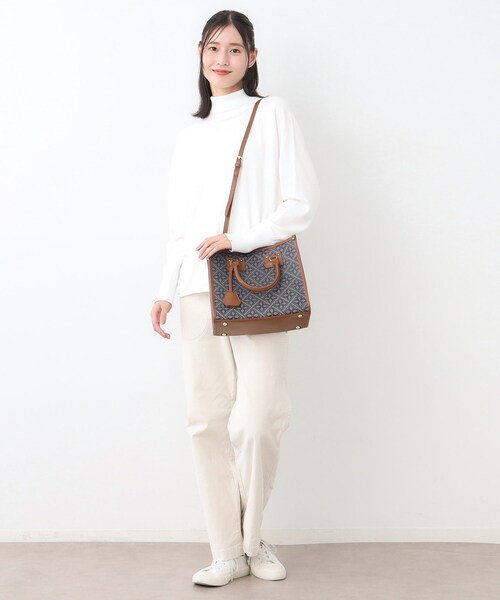 LAURA ASHLEY(ローラアシュレイ)の「【牛革/ショルダーベルト付き/Sサイズ】ミスタージョーンズ柄 バッグ(トートバッグ・レディース・ネイビー系/ブラック系・00)」の14枚目の写真