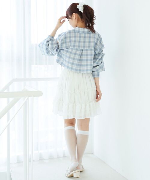 MAJESTIC LEGON(マジェスティックレゴン)の「オープンショルダーショートシャツ(シャツ/ブラウス・レディース・ベージュ/キャメル/ブラック系その他/グレー系その他・MEDIUM)」の14枚目の写真