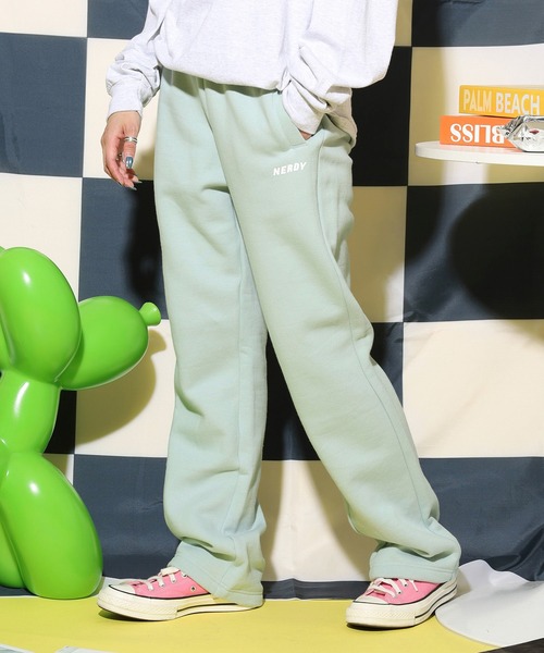 NERDY(ノルディ)の「ブラッシュドスウェットパンツ(スウェットパンツ・レディース・グリーン/パープル/グレー・SS/L/M/S)」の8枚目の写真