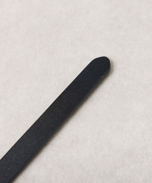 PAPILLONNER(パピヨネ)の「PAPILLONNER/スリムリバーシブルレザーベルト(ベルト・レディース・グレイッシュベージュ/ブラック/ブラック系その他・FREE)」の15枚目の写真