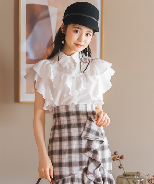 WILLSELECTION(ウィルセレクション)の「バックレース切替フリルブラウス(シャツ/ブラウス・レディース・ブラック/オフホワイト/ライトグレー・FREE)」の16枚目の写真