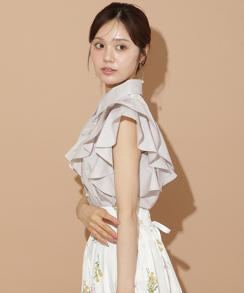 WILLSELECTION(ウィルセレクション)の「バックレース切替フリルブラウス(シャツ/ブラウス・レディース・ブラック/オフホワイト/ライトグレー・FREE)」の10枚目の写真