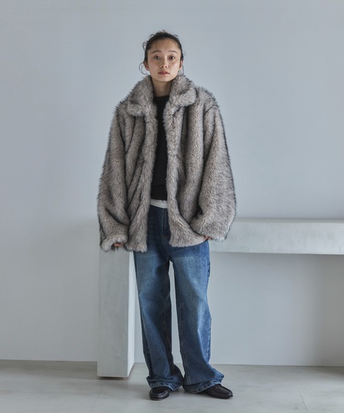 feepur（フェピュール）の「ミックスファーミドルコート（その他アウター・レディース・グレイッシュベージュ/チャコールグレー・MEDIUM）」の17枚目の写真