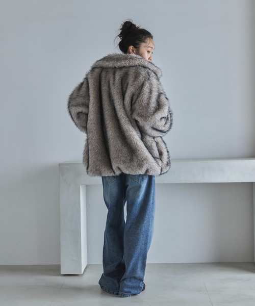 feepur（フェピュール）の「ミックスファーミドルコート（その他アウター・レディース・グレイッシュベージュ/チャコールグレー・MEDIUM）」の20枚目の写真