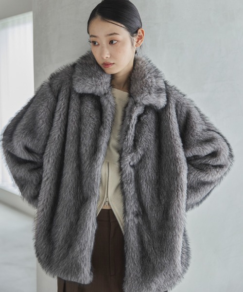 feepur（フェピュール）の「ミックスファーミドルコート（その他アウター・レディース・グレイッシュベージュ/チャコールグレー・MEDIUM）」の10枚目の写真