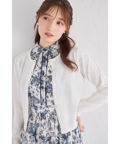 tocco closet(トッコ クローゼット)の「UVカット&接触冷感&ハンドウォッシュ♪超強撚パールフラワー釦カーディガン(カーディガン/ボレロ・レディース・ブラック/オフホワイト/ブルー/ローズ・M)」の2枚目の写真