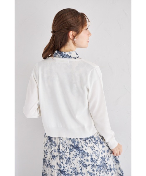 tocco closet(トッコ クローゼット)の「UVカット&接触冷感&ハンドウォッシュ♪超強撚パールフラワー釦カーディガン(カーディガン/ボレロ・レディース・ブラック/オフホワイト/ブルー/ローズ・M)」の10枚目の写真