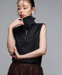 Narcissus（ナルシス）の「ハーフジップトップス/クロップドベスト（その他アウター）」