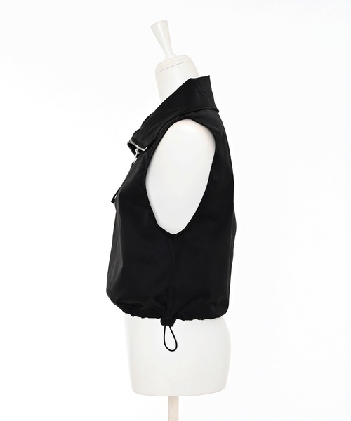 Narcissus（ナルシス）の「ハーフジップトップス/クロップドベスト（その他アウター・レディース・ブラック・FREE）」の6枚目の写真