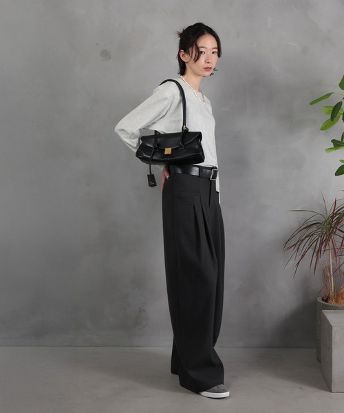 DRAW（ドロー）の「DRAW(ドロー) / ショルダー バッグ スモール（ショルダーバッグ・レディース・ブラック×シルバー/ブラック×ゴールド・FREE）」の8枚目の写真