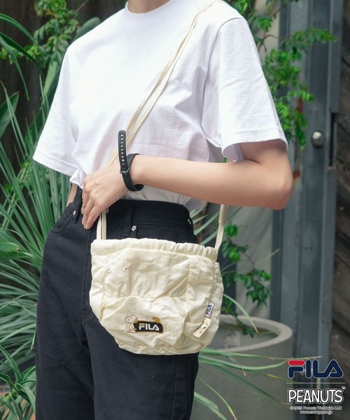 FILA（フィラ）の「【FILA/フィラ × PEANUTS/ピーナッツ】クシュクシュ ミニショルダーバッグ（ショルダーバッグ・レディース・ブラック/オフホワイト/ピンク・FREE）」の22枚目の写真