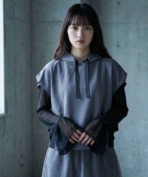 DIP IN CHOCOLATE(ディップインチョコレート)の「ジャージフーディープルオーバー【DIP IN CHOCOLATE】(Tシャツ/カットソー・レディース・ブラック/チャコールグレー/オフホワイト・F)」の3枚目の写真