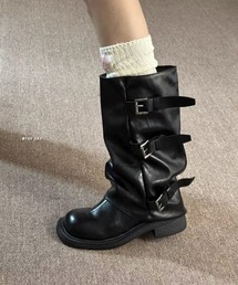 Achic（アシック）の「ベルト付きミドルブーツ（ブーツ）」