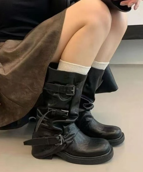 Achic(アシック)の「ベルト付きミドルブーツ(ブーツ・レディース・ブラック/ブラウン・L/M/S)」の12枚目の写真