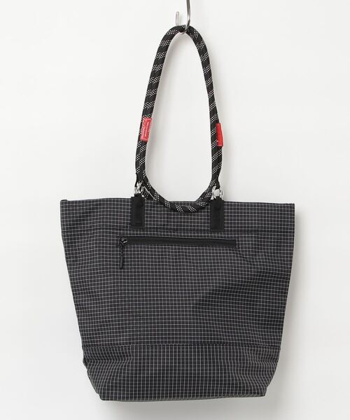gossip!ロサンゼルス(ゴシップロサンゼルス)の「Y2Kチェック柄大容量トートバッグ/ショルダーバッグ(A4収納可/2WAY)(ショルダーバッグ・レディース・ブラウン/ブラック/グレー・FREE)」の4枚目の写真