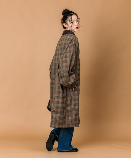 FREAK'S STORE（フリークスストア）の「限定展開 ビッグシルエット コーデュロイカラー リバーシブル ステンカラーコート（ステンカラーコート・メンズ・ベージュ/チャコールグレー/ブラック/オリーブ・MEDIUM/SMALL/LARGE）」の15枚目の写真