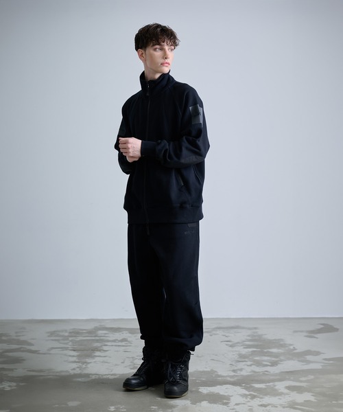 FRUIT OF THE LOOM(フルーツオブザルーム)の「【FRUIT OF THE LOOM】FTL×WILD THINGS ワイルドシングス コラボ/HAPPY SWEAT JACKET(ブルゾン・メンズ・ブラック/ベージュ・M/L)」の7枚目の写真