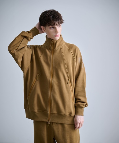 FRUIT OF THE LOOM(フルーツオブザルーム)の「【FRUIT OF THE LOOM】FTL×WILD THINGS ワイルドシングス コラボ/HAPPY SWEAT JACKET(ブルゾン・メンズ・ブラック/ベージュ・M/L)」の10枚目の写真