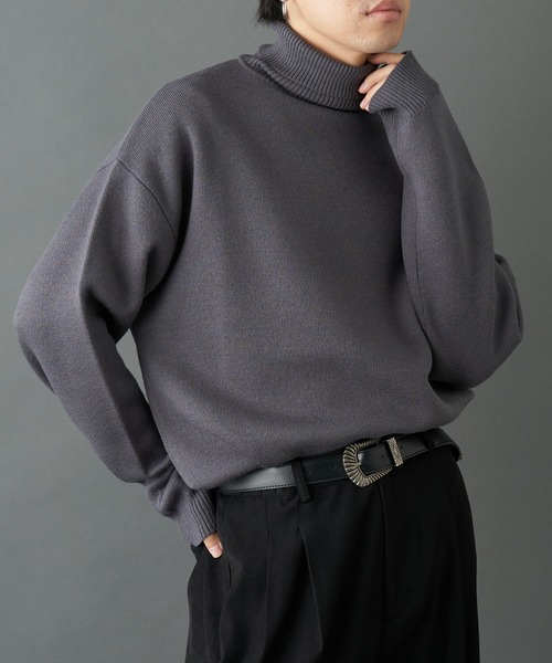 COLONY 2139(コロニートゥーワンスリーナイン)の「リサイクルポリタートルネックニット(ニット/セーター・メンズ・グレー/チャコールグレー/アイボリー/ブラック・MEDIUM/LARGE)」の3枚目の写真