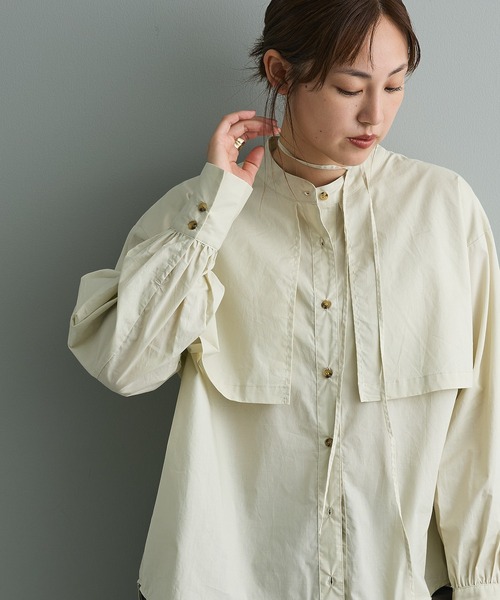 CRAFT STANDARD BOUTIQUE(クラフトスタンダードブティック)の「ヨークデザインシャツ(シャツ/ブラウス・レディース・モカ/ダークグレー/ライトベージュ/ブルーグリーン・FREE)」の3枚目の写真
