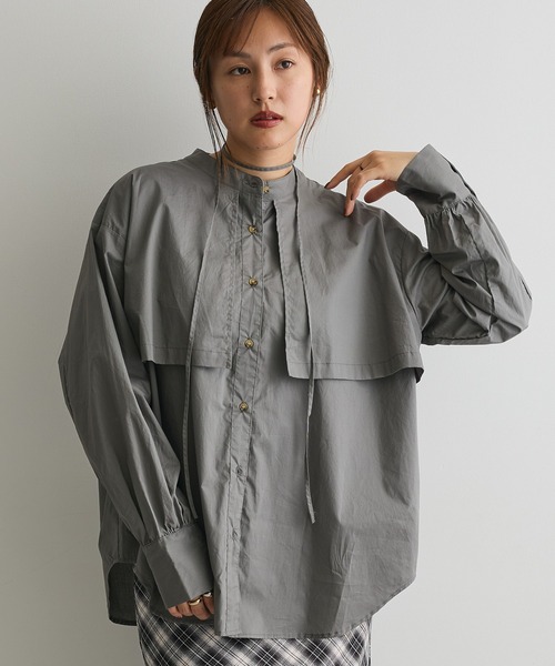 CRAFT STANDARD BOUTIQUE(クラフトスタンダードブティック)の「ヨークデザインシャツ(シャツ/ブラウス・レディース・モカ/ダークグレー/ライトベージュ/ブルーグリーン・FREE)」の2枚目の写真
