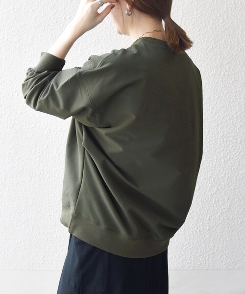 SHIPS any(シップス エニィ)の「SHIPS any:〈洗濯機可能〉裏起毛 クルーネック コクーン プルオーバー(Tシャツ/カットソー・レディース・ホワイト/ネイビー/オリーブ・ONE SIZE)」の14枚目の写真