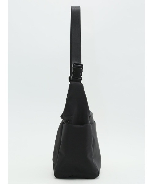 m.f.editorial(エムエフエディトリアル)の「【軽量】ツイル ショルダーバッグ A4対応(ショルダーバッグ・メンズ・ブラック・FREE)」の7枚目の写真