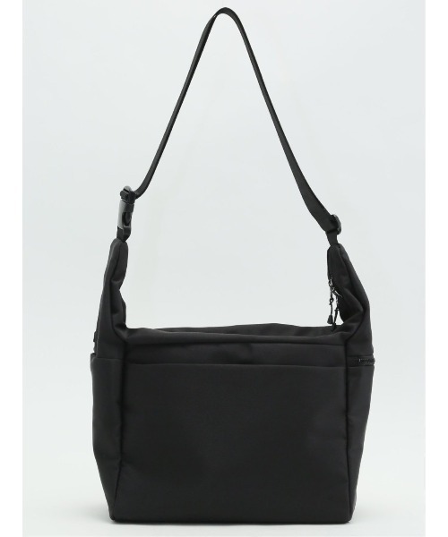 m.f.editorial(エムエフエディトリアル)の「【軽量】ツイル ショルダーバッグ A4対応(ショルダーバッグ・メンズ・ブラック・FREE)」の8枚目の写真