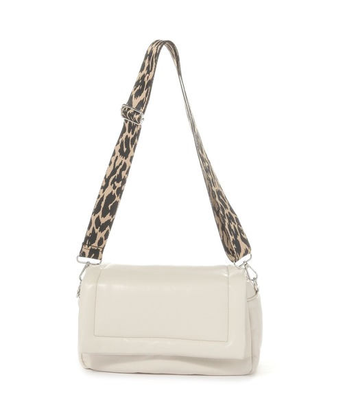 LAKOLE（ラコレ）の「パデットアソート柄ショルダーバッグ / 587752（ショルダーバッグ・レディース・ボルドー/オフホワイト/ブラック・FREE）」の4枚目の写真