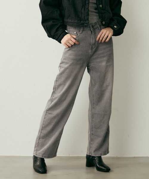 Clum(クルム)の「ヴィンテージウォッシュストレートデニムパンツ(デニムパンツ・レディース・ライトブルー/ブルー/グレー・MEDIUM/LARGE)」の4枚目の写真