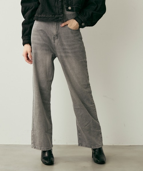 Clum(クルム)の「ヴィンテージウォッシュストレートデニムパンツ(デニムパンツ・レディース・ライトブルー/ブルー/グレー・MEDIUM/LARGE)」の5枚目の写真