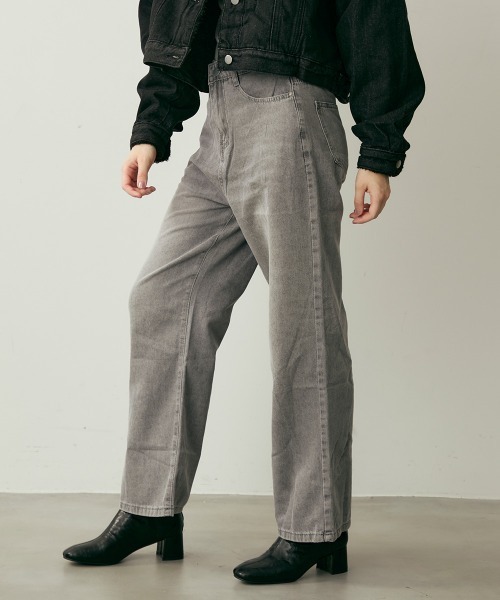 Clum(クルム)の「ヴィンテージウォッシュストレートデニムパンツ(デニムパンツ・レディース・ライトブルー/ブルー/グレー・MEDIUM/LARGE)」の7枚目の写真