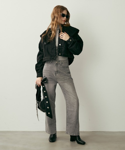 Clum(クルム)の「ヴィンテージウォッシュストレートデニムパンツ(デニムパンツ・レディース・ライトブルー/ブルー/グレー・MEDIUM/LARGE)」の11枚目の写真