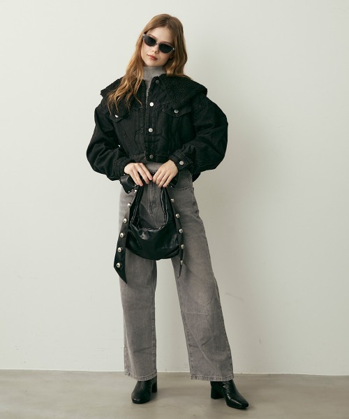 Clum(クルム)の「ヴィンテージウォッシュストレートデニムパンツ(デニムパンツ・レディース・ライトブルー/ブルー/グレー・MEDIUM/LARGE)」の12枚目の写真