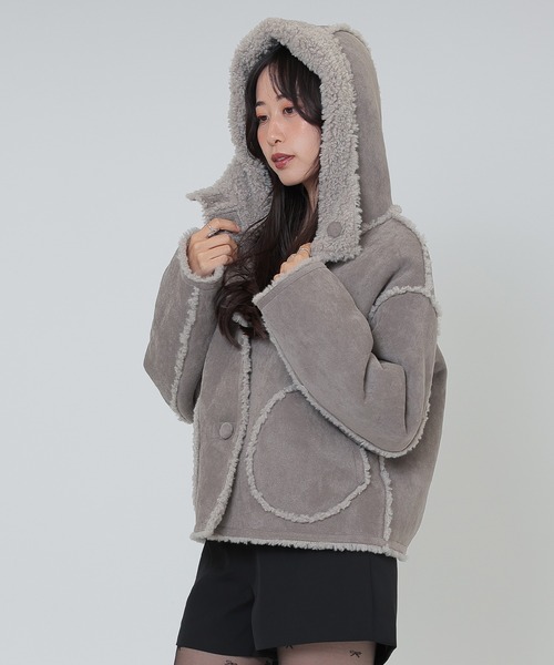 SUWDEE(スーディー)の「mouton boa reversible hooded coat(ムートンコート・レディース・グレー/ベージュ/モカ/ダークブラウン・FREE)」の13枚目の写真
