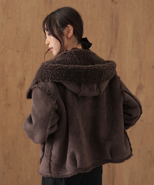 SUWDEE(スーディー)の「mouton boa reversible hooded coat(ムートンコート・レディース・グレー/ベージュ/モカ/ダークブラウン・FREE)」の18枚目の写真