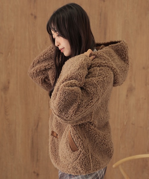 SUWDEE(スーディー)の「mouton boa reversible hooded coat(ムートンコート・レディース・グレー/ベージュ/モカ/ダークブラウン・FREE)」の22枚目の写真