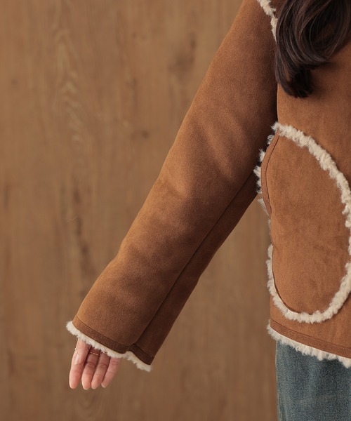 SUWDEE(スーディー)の「mouton boa reversible hooded coat(ムートンコート・レディース・グレー/ベージュ/モカ/ダークブラウン・FREE)」の8枚目の写真