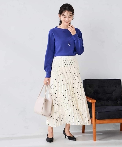 a.v.v（アーヴェヴェ）の「【洗える】ボートネック美ラクるパフスリーブニット（ニット/セーター・レディース・グレー/レッド/マスタード/パープル/ブラック/アイボリー/グレー系その他/ブルー・36/42/40/38/34）」の22枚目の写真