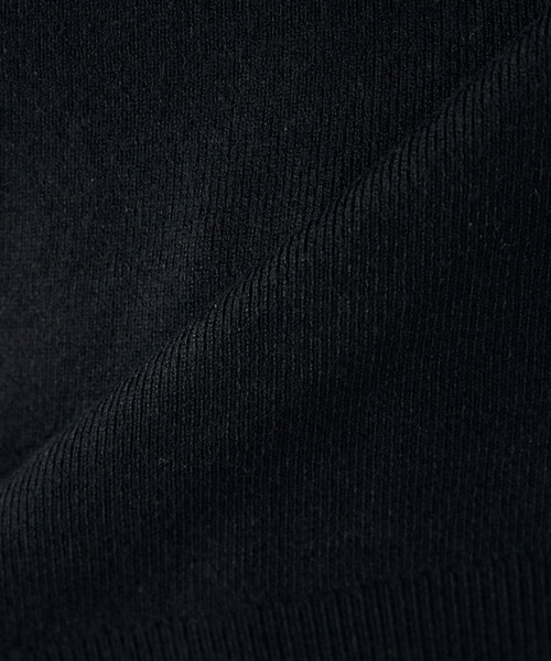 a.v.v（アーヴェヴェ）の「【洗える】ボートネック美ラクるパフスリーブニット（ニット/セーター・レディース・グレー/レッド/マスタード/パープル/ブラック/アイボリー/グレー系その他/ブルー・36/42/40/38/34）」の10枚目の写真