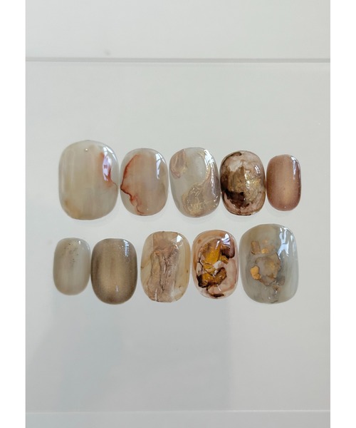 tone(トーン)の「【butter up】ネイルチップ/butter up(MA)(ネイルシール/ネイルチップ・レディース・ブラウン・LARGE/MEDIUM/SMALL)」の2枚目の写真