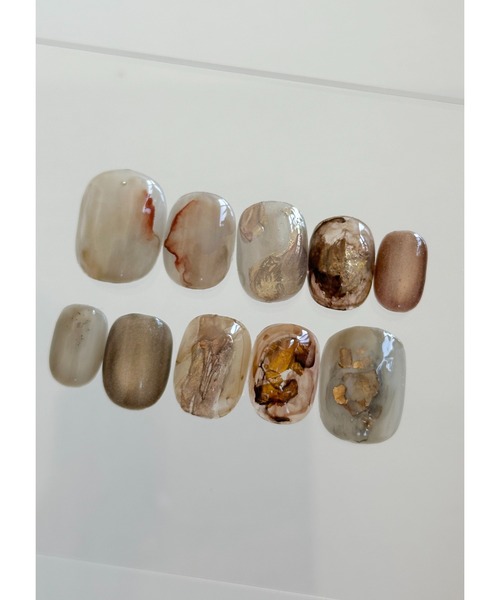 tone(トーン)の「【butter up】ネイルチップ/butter up(MA)(ネイルシール/ネイルチップ・レディース・ブラウン・LARGE/MEDIUM/SMALL)」の3枚目の写真