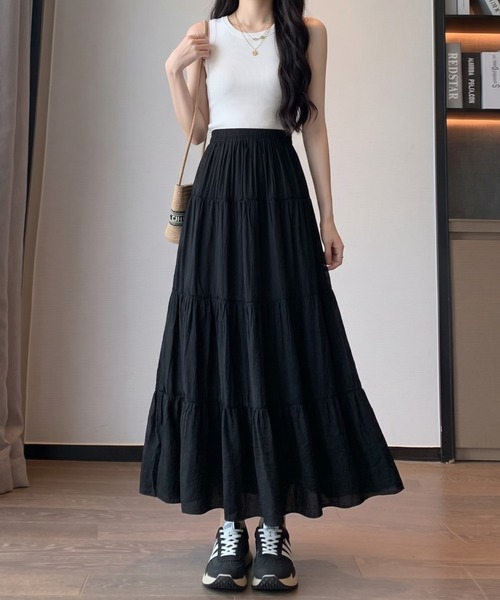 maison de LATIR(メゾンドラティール)の「夏は軽やかに揺れるのが可愛い。夏服 オフィスカジュアル にも映えるボリューム切り替えエアリーAラインティアードロングスカート(スカート・レディース・ホワイト/ブラック/ピンク・FREE)」の2枚目の写真
