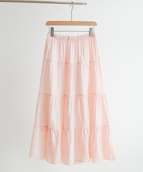 maison de LATIR(メゾンドラティール)の「夏は軽やかに揺れるのが可愛い。夏服 オフィスカジュアル にも映えるボリューム切り替えエアリーAラインティアードロングスカート(スカート・レディース・ホワイト/ブラック/ピンク・FREE)」の13枚目の写真