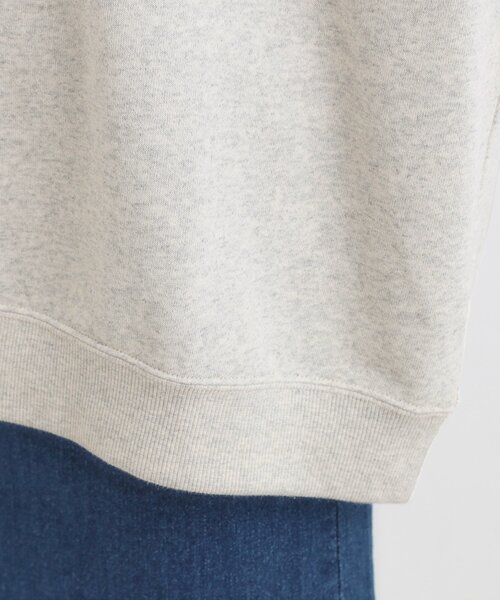 SHOO・LA・RUE（シューラルー）の「【選べる4柄】グラフィックアソート オーバーサイズ 裏毛スウェット（スウェット・レディース・チャコールグレー/グリーン系その他4/ホワイト系3/ピンク系4・00）」の11枚目の写真